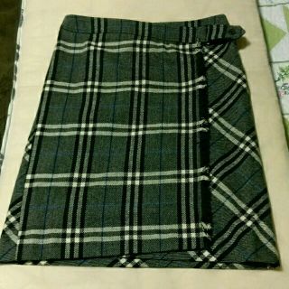 バーバリー(BURBERRY)のひろみ様❤専用　(ひざ丈スカート)