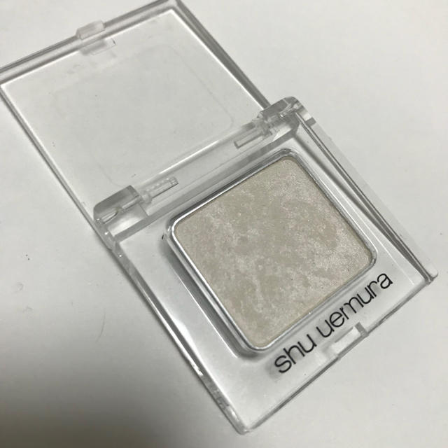 shu uemura - shu uemura アイシャドウ P ホワイト 900の通販 by lm｜シュウウエムラならラクマ