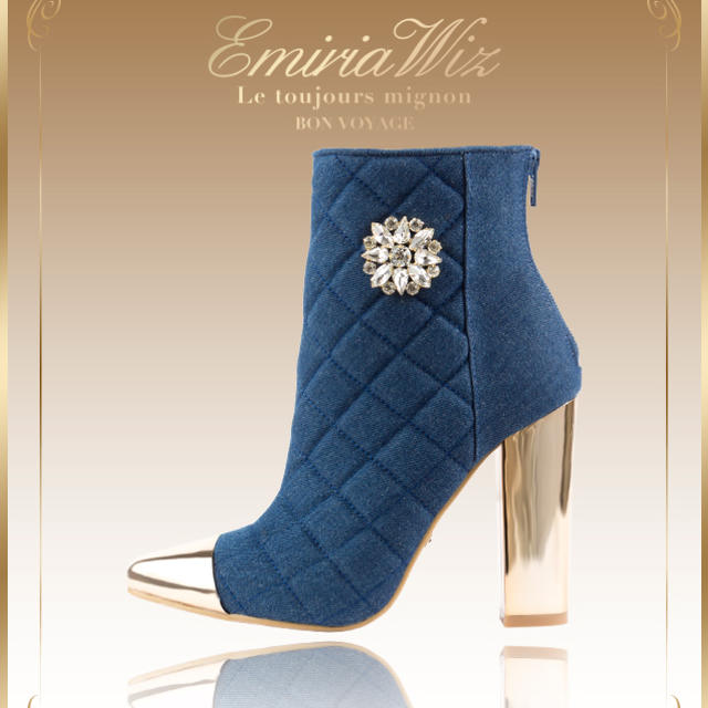 EmiriaWiz(エミリアウィズ)のEmiriawiz☆ショートブーツデニムMサイズ レディースの靴/シューズ(ブーツ)の商品写真