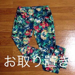 アナップ(ANAP)のANAP フラワー柄レギンス(レギンス/スパッツ)