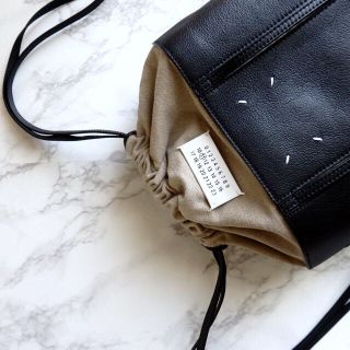 マルタンマルジェラ(Maison Martin Margiela)のレア✨Maison Margiela✨レザーバッグパック🖤新品✨確実正規品✨(ショルダーバッグ)