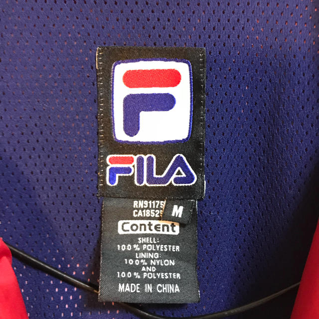 FILA(フィラ)のFILA ナイロンジャケット ヴィンテージ Mサイズ メンズのジャケット/アウター(ナイロンジャケット)の商品写真