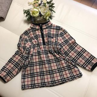 バーバリー(BURBERRY)の♪バーバリー♪暖か便利♪男女兼用♪120(Tシャツ/カットソー)