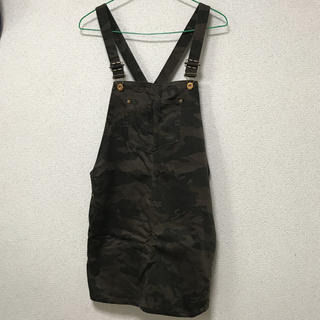 スピックアンドスパン(Spick & Span)の迷彩柄サロペットスカート(ミニスカート)