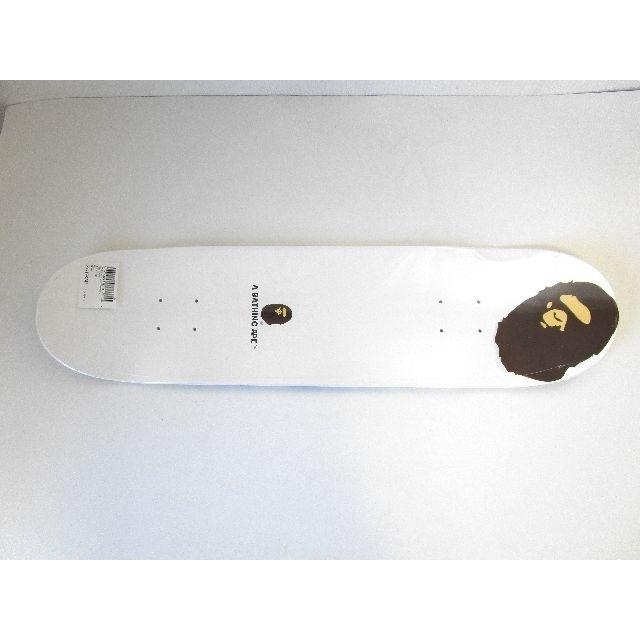 A BATHING APE(アベイシングエイプ)のA BATHING APE MULTI CAMO SKATEBOARD 白 スポーツ/アウトドアのスポーツ/アウトドア その他(スケートボード)の商品写真