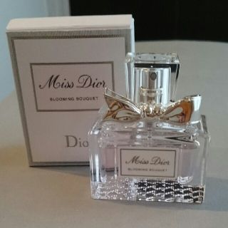 クリスチャンディオール(Christian Dior)のミスディオール ブルーミングブーケ オードトワレ３０ml(香水(女性用))