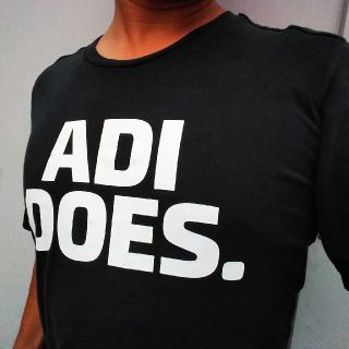 アディダス(adidas)のセット割引あり。アディダスadidasブラックtシャツ(Tシャツ/カットソー(半袖/袖なし))