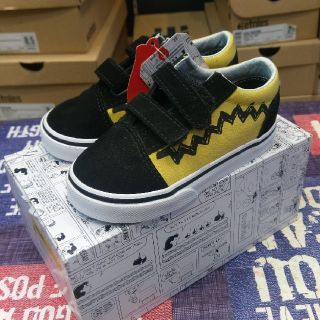 ヴァンズ(VANS)のバンズ スニーカー 子供用 残り一足 限定セール 定価6000円(スニーカー)