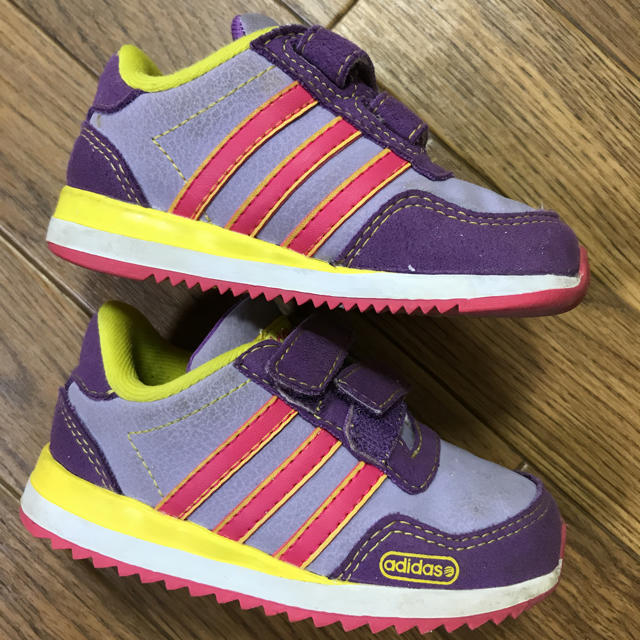 adidas(アディダス)のアディダス♡スニーカー13 キッズ/ベビー/マタニティのベビー靴/シューズ(~14cm)(スニーカー)の商品写真