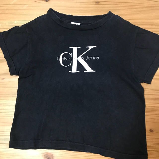 Calvin Klein(カルバンクライン)のカルバン クライン ショート丈 Tシャツ レディースのトップス(Tシャツ(半袖/袖なし))の商品写真