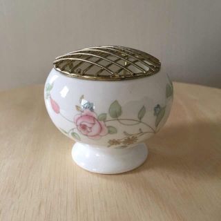 ウェッジウッド(WEDGWOOD)のウエッジウッド ローズヒップ フラワーベース ポプリポット(花瓶)