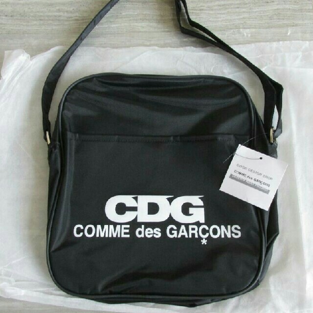 COMME des GARCONS(コムデギャルソン)のCOMME des GARCONS コムデギャルソン CDG ショルダー バッグ メンズのバッグ(ショルダーバッグ)の商品写真