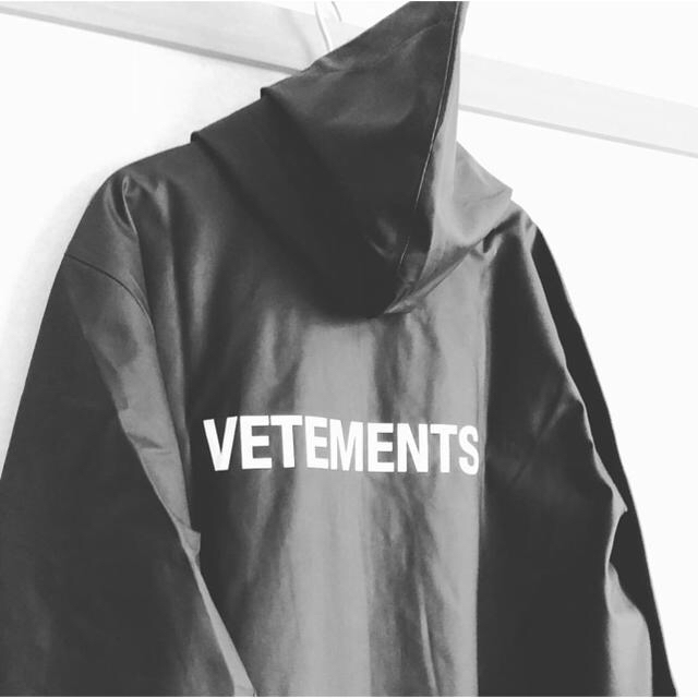 在庫処分大特価!!】 - Balenciaga VETEMENTS 17aw レインコート レイン