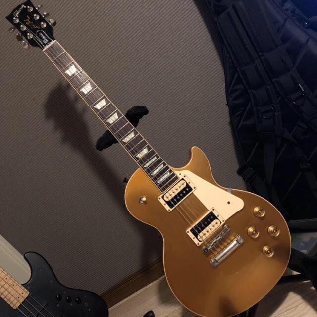 Gibson(ギブソン)のgibson les paul classic 2017 gold top 楽器のギター(エレキギター)の商品写真