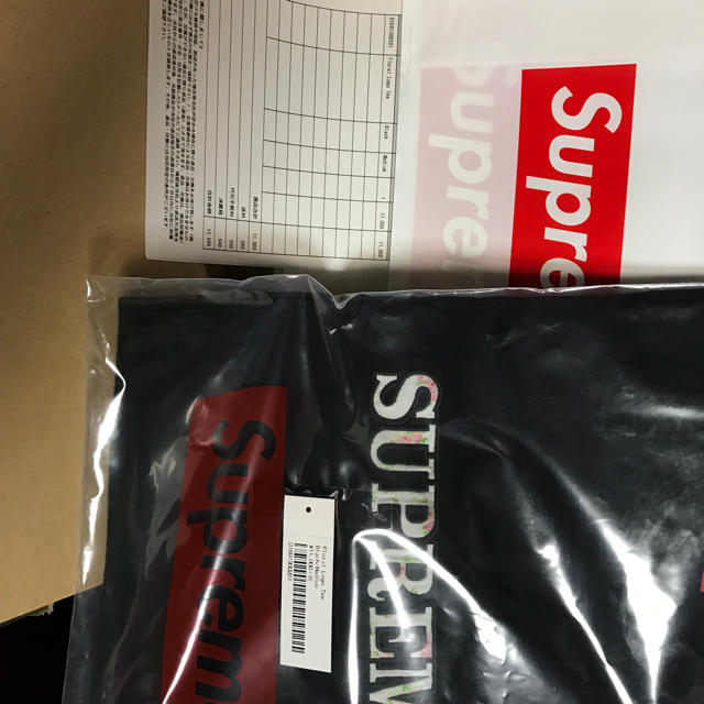 Supreme(シュプリーム)のSupreme Floral Logo Tee Black M メンズのトップス(Tシャツ/カットソー(半袖/袖なし))の商品写真