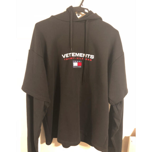 VETEMENTS パイレーツフーディー