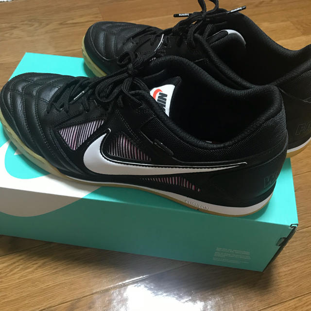 supreme nike  sb gato 28