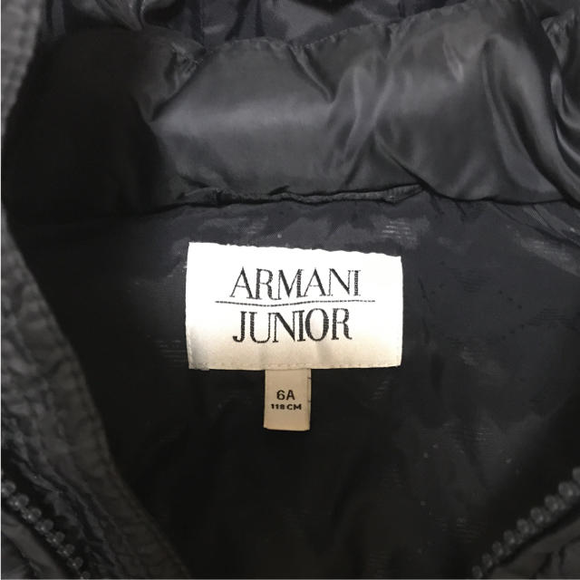 ARMANI JUNIOR(アルマーニ ジュニア)のアルマーニジュニアダウンベスト 美品 キッズ/ベビー/マタニティのキッズ服男の子用(90cm~)(ジャケット/上着)の商品写真