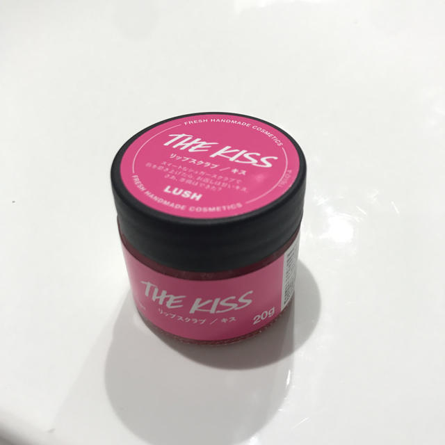 LUSH(ラッシュ)のLUSH リップスクラブ／キス コスメ/美容のスキンケア/基礎化粧品(リップケア/リップクリーム)の商品写真