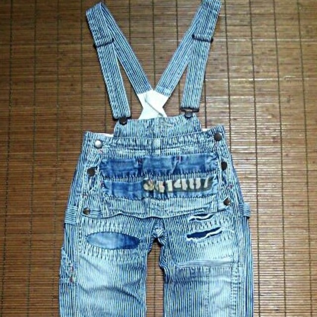 DENIM DUNGAREE(デニムダンガリー)のデニム&ダンリー★サロペットズボン110㎝
 キッズ/ベビー/マタニティのキッズ服男の子用(90cm~)(パンツ/スパッツ)の商品写真