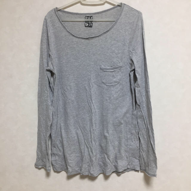 ZARA(ザラ)のザラ グレー長袖Tシャツ&ボーダーTシャツ レディースのトップス(Tシャツ(長袖/七分))の商品写真