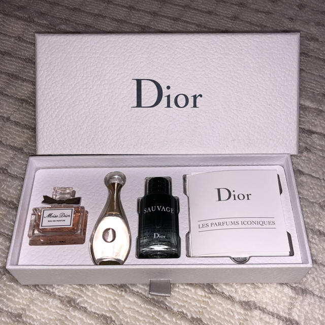 Dior - 新品 Dior 香水セット の通販 by M｜ディオールならラクマ