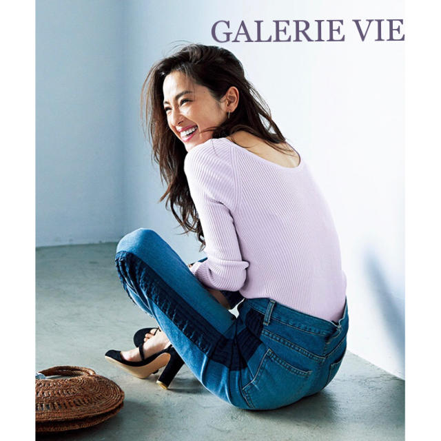 極美品⭐️定価18360円 GALERIE VIE ラウンドネックプルオーバーレディース