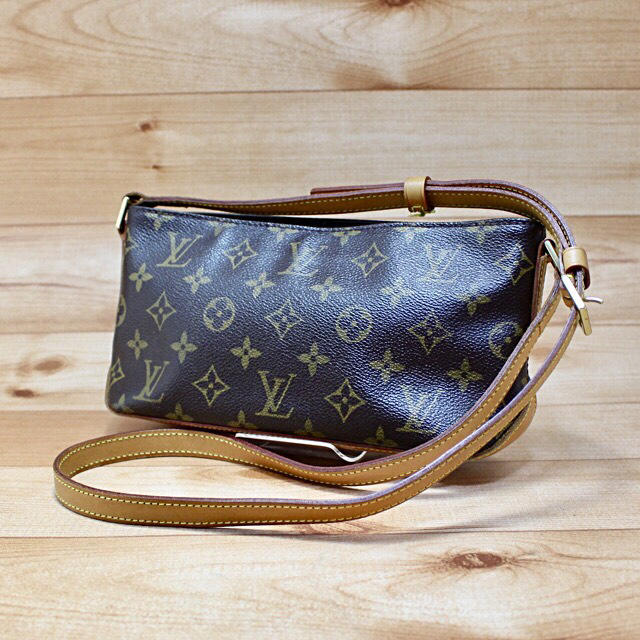 『なかなか綺麗』LOUIS VUITTON ショルダーバッグ