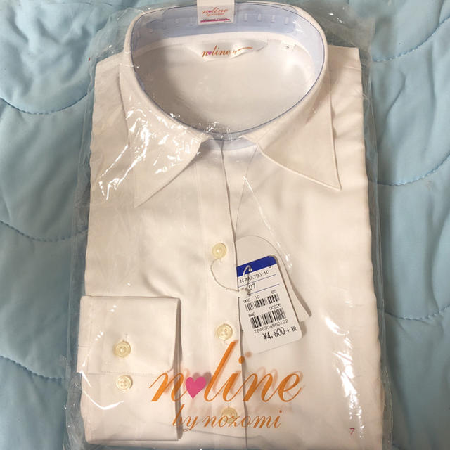 AOKI(アオキ)の7号 白ワイシャツ レディースのフォーマル/ドレス(スーツ)の商品写真