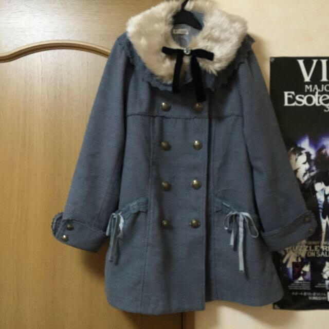 axes femme(アクシーズファム)のグレーのコート レディースのジャケット/アウター(ロングコート)の商品写真