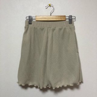 アルシーヴ(archives)のarchives ベージュ リブパンツ(ショートパンツ)