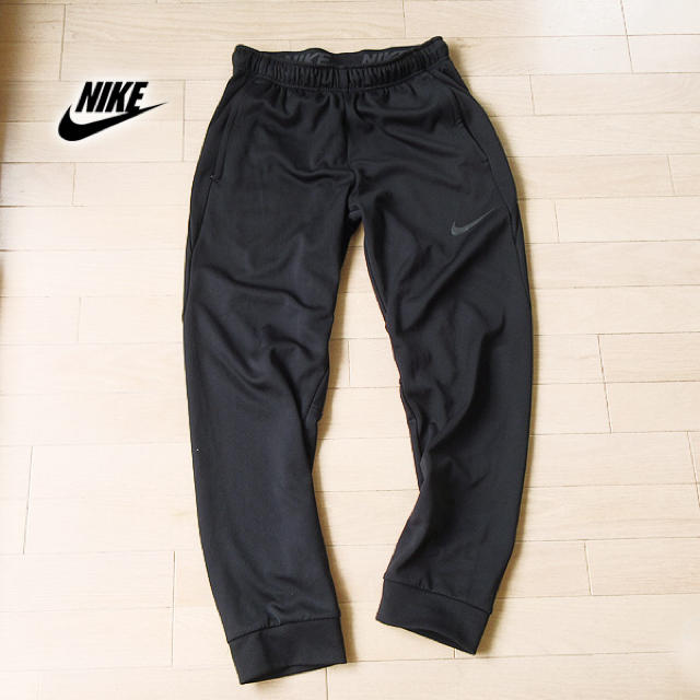 NIKE(ナイキ)の美品 Lサイズ NIKE ナイキ DRI-FIT トレーニングパンツ ブラック スポーツ/アウトドアのトレーニング/エクササイズ(トレーニング用品)の商品写真