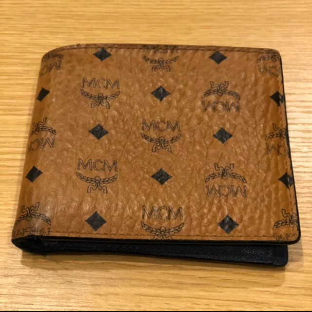 MCM - MCM 財布 二つ折りの通販 by ジョイント's shop｜エムシーエム ...