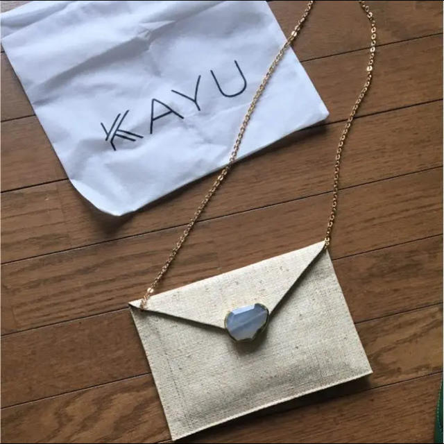 KAYU ゴールドカプリクラッチ パーティーバッグ