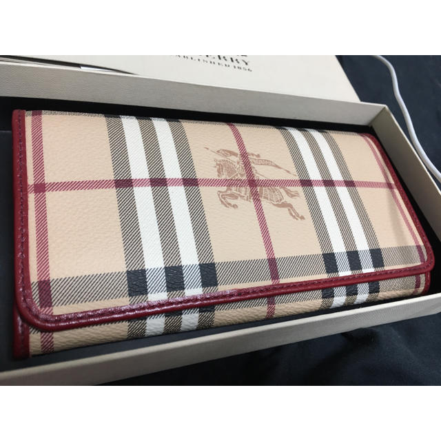 BURBERRY(バーバリー)のBurberry 長財布 未使用品 レディースのファッション小物(財布)の商品写真