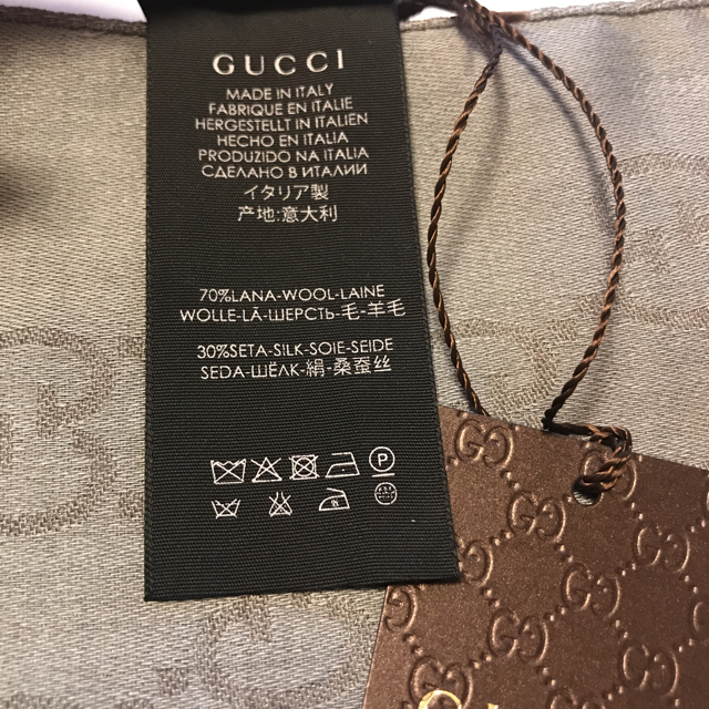 Gucci(グッチ)の智美3912様専用☆GUCCI☆ストール メンズのファッション小物(ストール)の商品写真