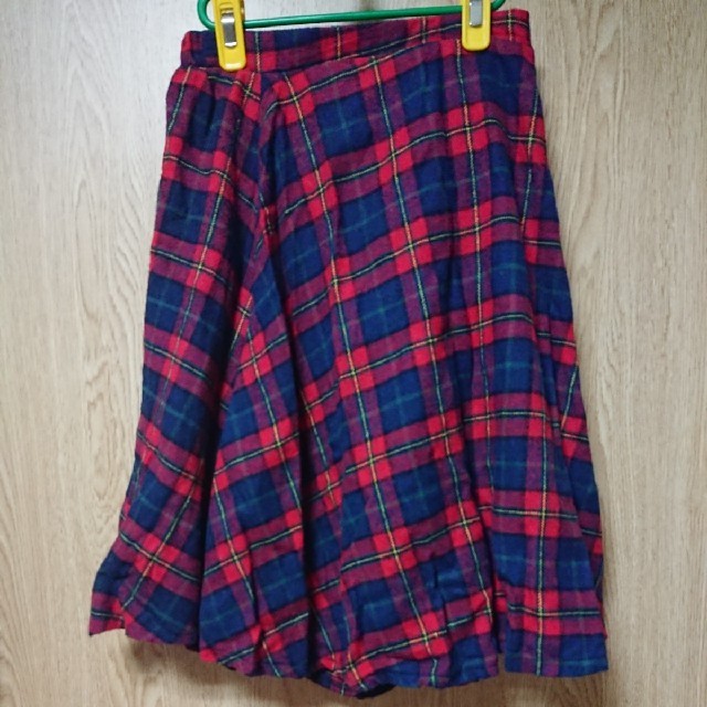 WONDER ROCKET(ワンダーロケット)のwonderrocket チェックスカート タータンチェック 赤系 レディースのスカート(ひざ丈スカート)の商品写真