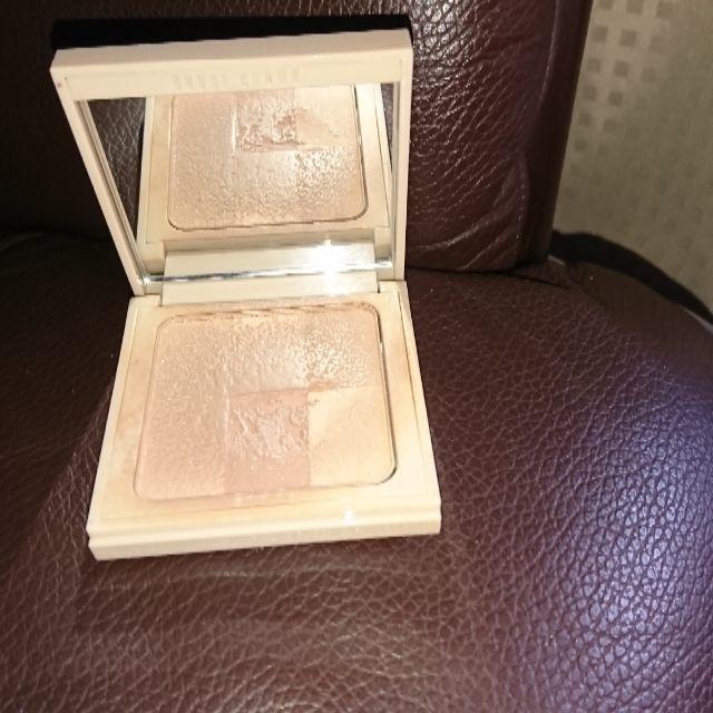 BOBBI BROWN(ボビイブラウン)のボビイブラウン フェイスパウダー コスメ/美容のベースメイク/化粧品(フェイスパウダー)の商品写真