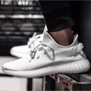 アディダス(adidas)の【りょーさん専用】Yeezy boost 350 V2 triple white(スニーカー)