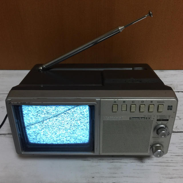 ナショナル 白黒テレビ TR-4030 ポータブル 昭和レトロ 松下電器産業 スマホ/家電/カメラのテレビ/映像機器(テレビ)の商品写真