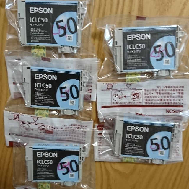 EPSON(エプソン)の訳あり EPSON 純正インク ライトマゼンタ スマホ/家電/カメラのPC/タブレット(PC周辺機器)の商品写真