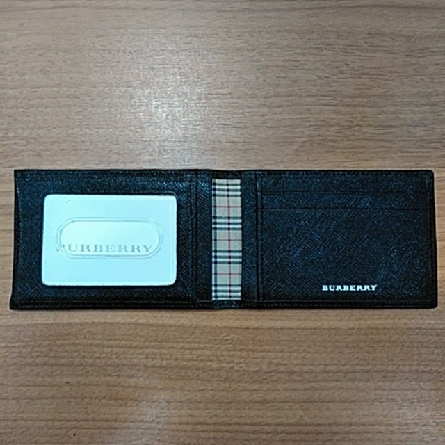 BURBERRY(バーバリー)のバーバリー　カードケース　チェック柄　黒　美品 メンズのファッション小物(名刺入れ/定期入れ)の商品写真