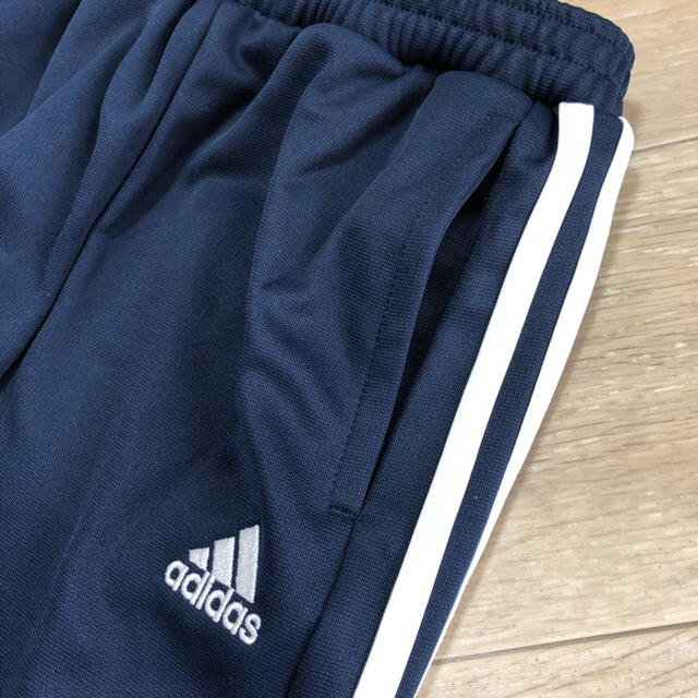 adidas(アディダス)の140 男の子 adidas ジャージパンツ 長ズボン 3本ラインパンツ  キッズ/ベビー/マタニティのキッズ服男の子用(90cm~)(パンツ/スパッツ)の商品写真