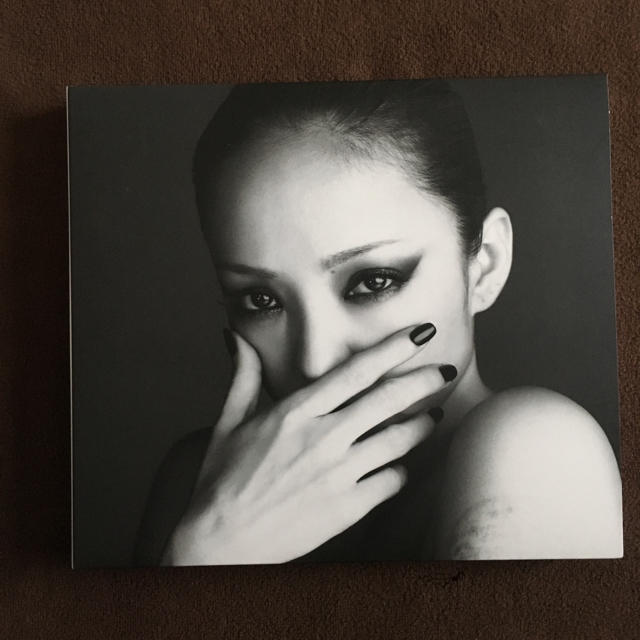 安室奈美恵 FEEL 初回 限定 CD DVD エンタメ/ホビーのCD(ポップス/ロック(邦楽))の商品写真