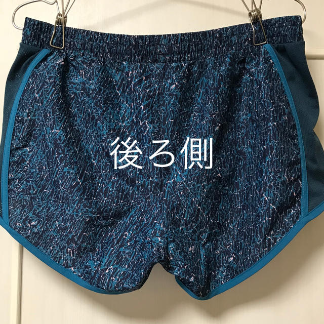 UNDER ARMOUR(アンダーアーマー)のUNDER ARMOUR ショートパンツ🎶 スポーツ/アウトドアのトレーニング/エクササイズ(トレーニング用品)の商品写真