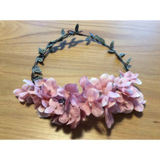 エイチアンドエム(H&M)の花かんむり ピンクあじさい(ヘッドドレス/ドレス)