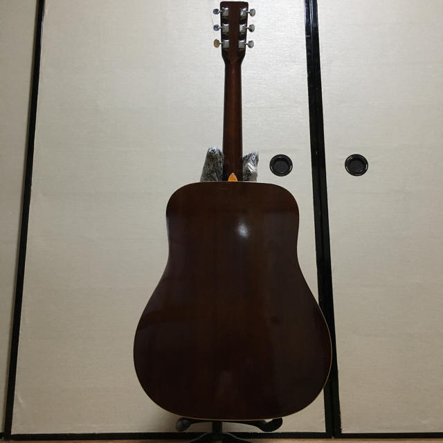73s'Takamine élite TW-16 acoustic guitar