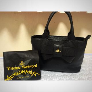 ヴィヴィアンウエストウッド(Vivienne Westwood)のヴィヴィアンウエストウッド ハンドバッグ(ハンドバッグ)