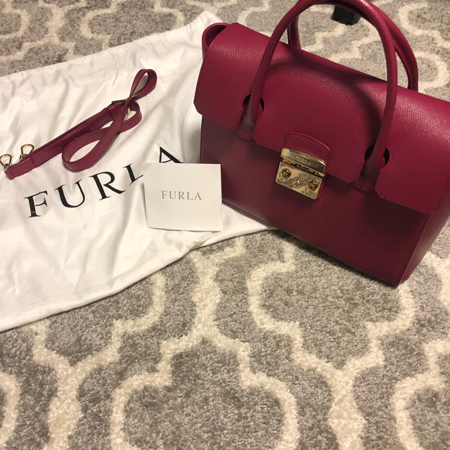 マグネット式ポケット×1付属品FURLA メトロポリス サッチェルM