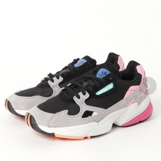 アディダス(adidas)のadidas Falcon アディダス ファルコン(スニーカー)